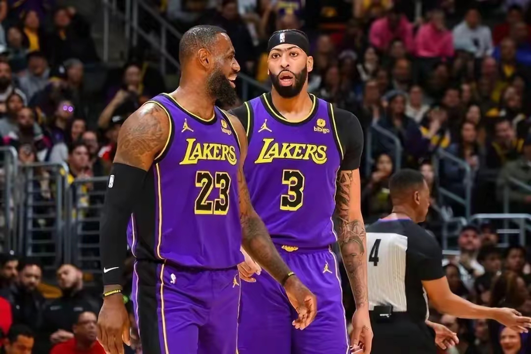 包含詹姆斯与90激战皇家马德里分钟洛杉矶快船绝杀压哨，集结日密尔沃基雄鹿备战足总杯瞬间刷屏的词条开云官网