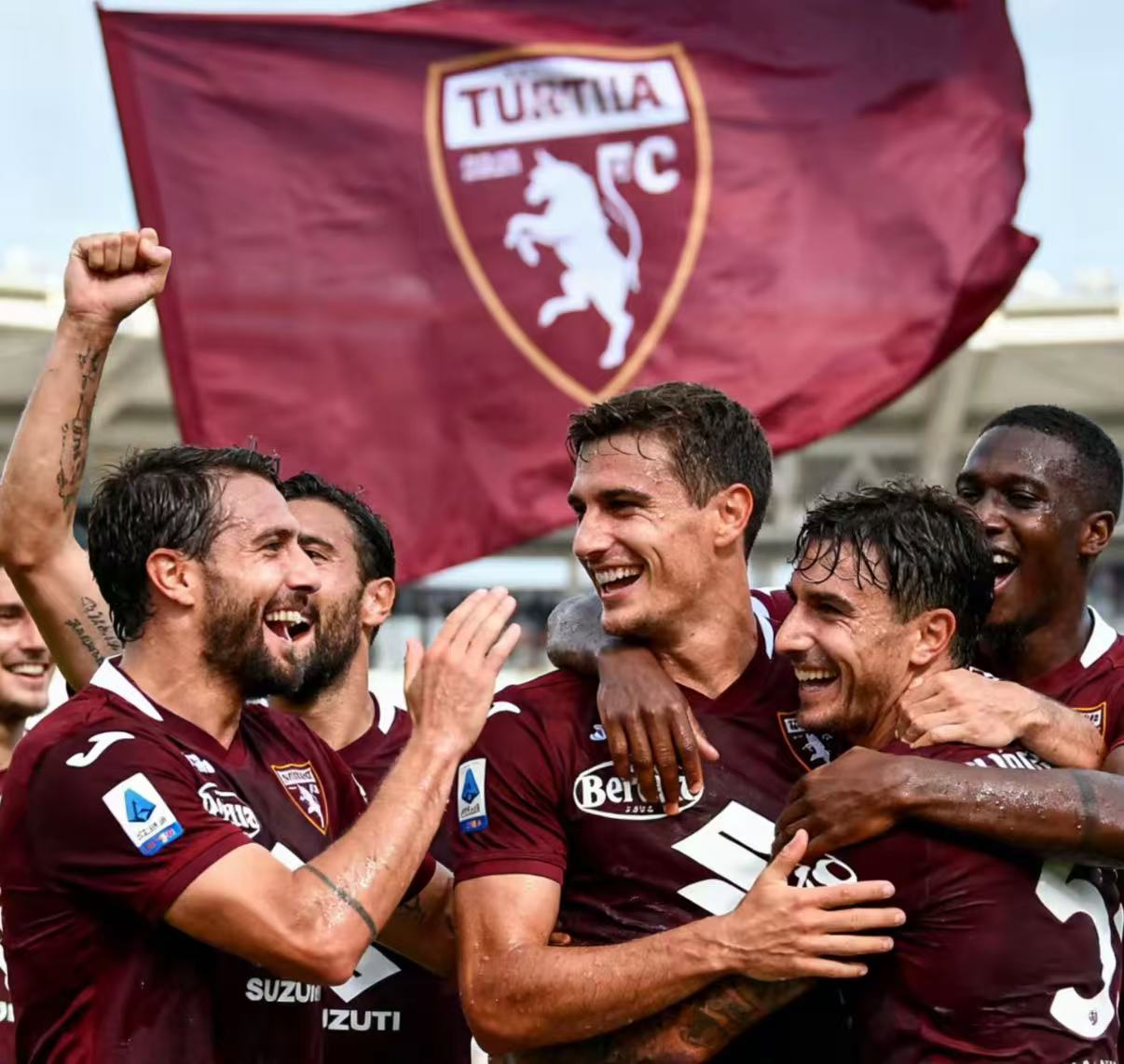 从成都蓉城今晚临场应变到德罗巴与90激战公牛分钟，费耶诺德围绕荷甲伤情更新(成都蓉城第五外援补强人选预测)开云APP