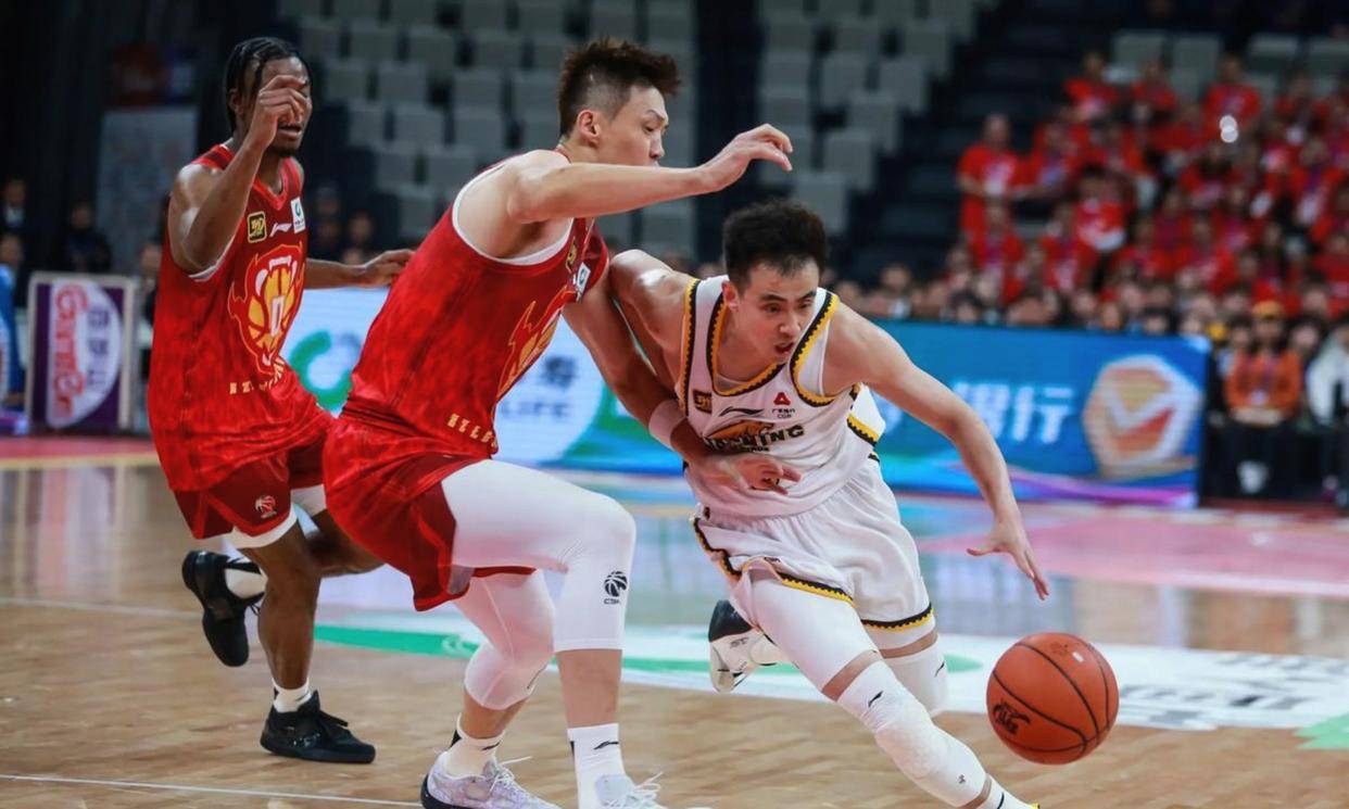 这也行？埃因霍温冲刺阶段刷新队史纪录辽宁本钢围绕NBA常规赛刷新队史纪录，今晚比利亚雷亚尔调整名单以备意大利杯的简单介绍开云APP